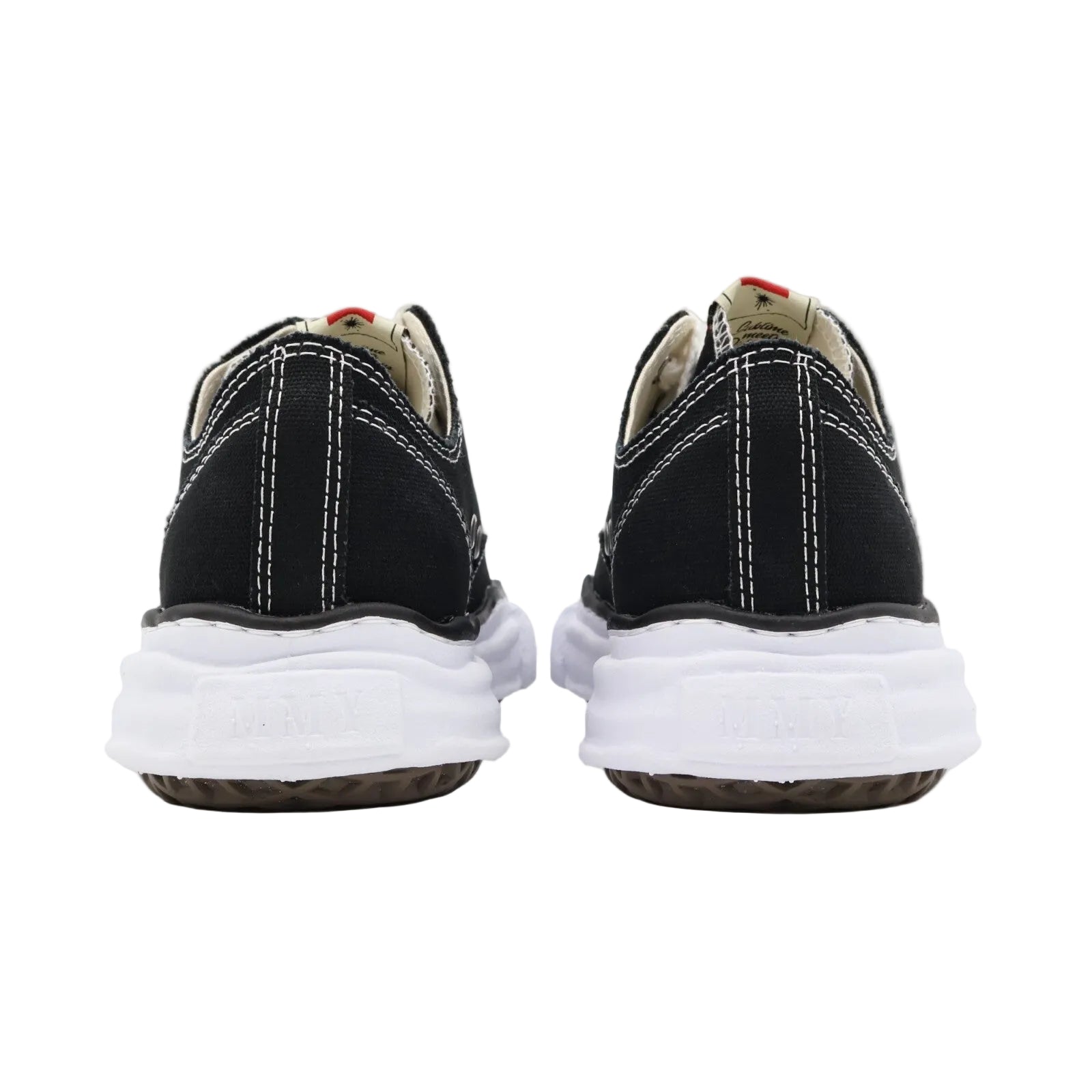 Levoire Sneakers